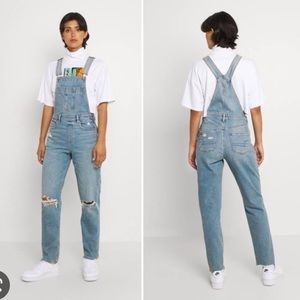 American Eagle Distressed Mom Overalls